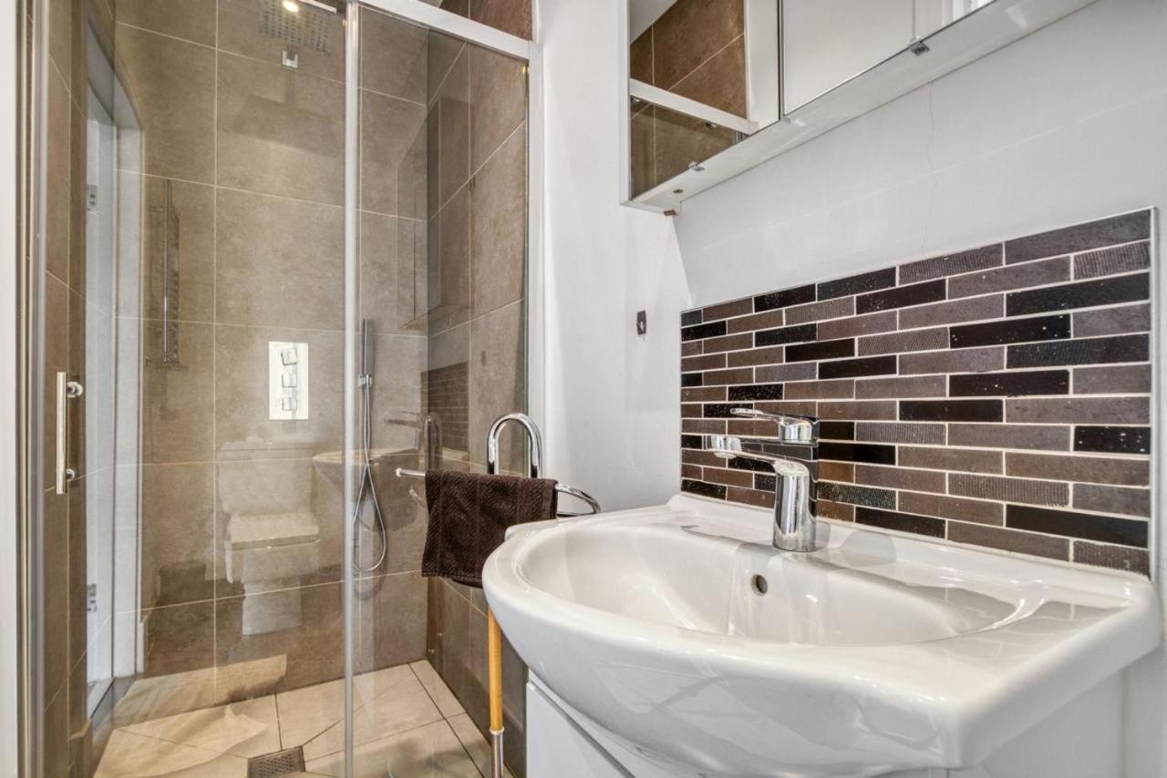 伦敦Luxurious Hidden Gem In Wandsworth公寓 外观 照片
