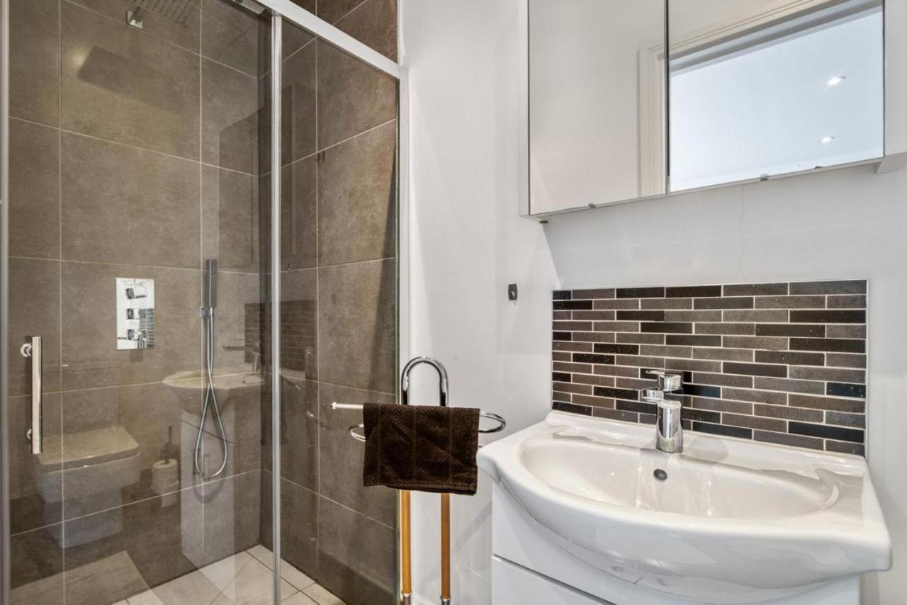 伦敦Luxurious Hidden Gem In Wandsworth公寓 外观 照片